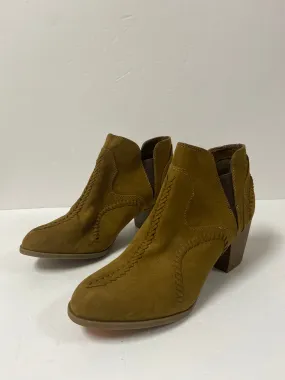 Boots Ankle Heels By Indigo Rd  Size: 9.5