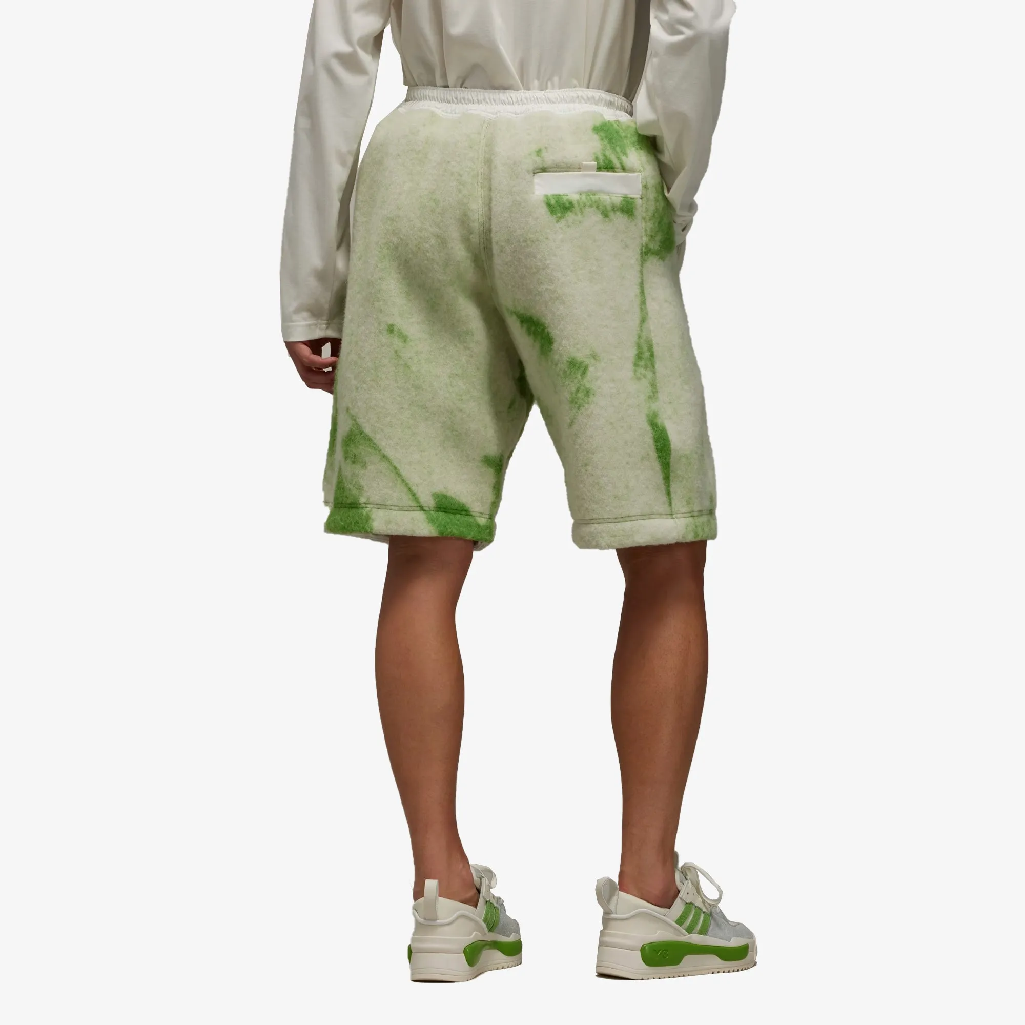 FUZZY FLEECE SHORTS 'OFF WHITE/TEAM RAVE GREEN'