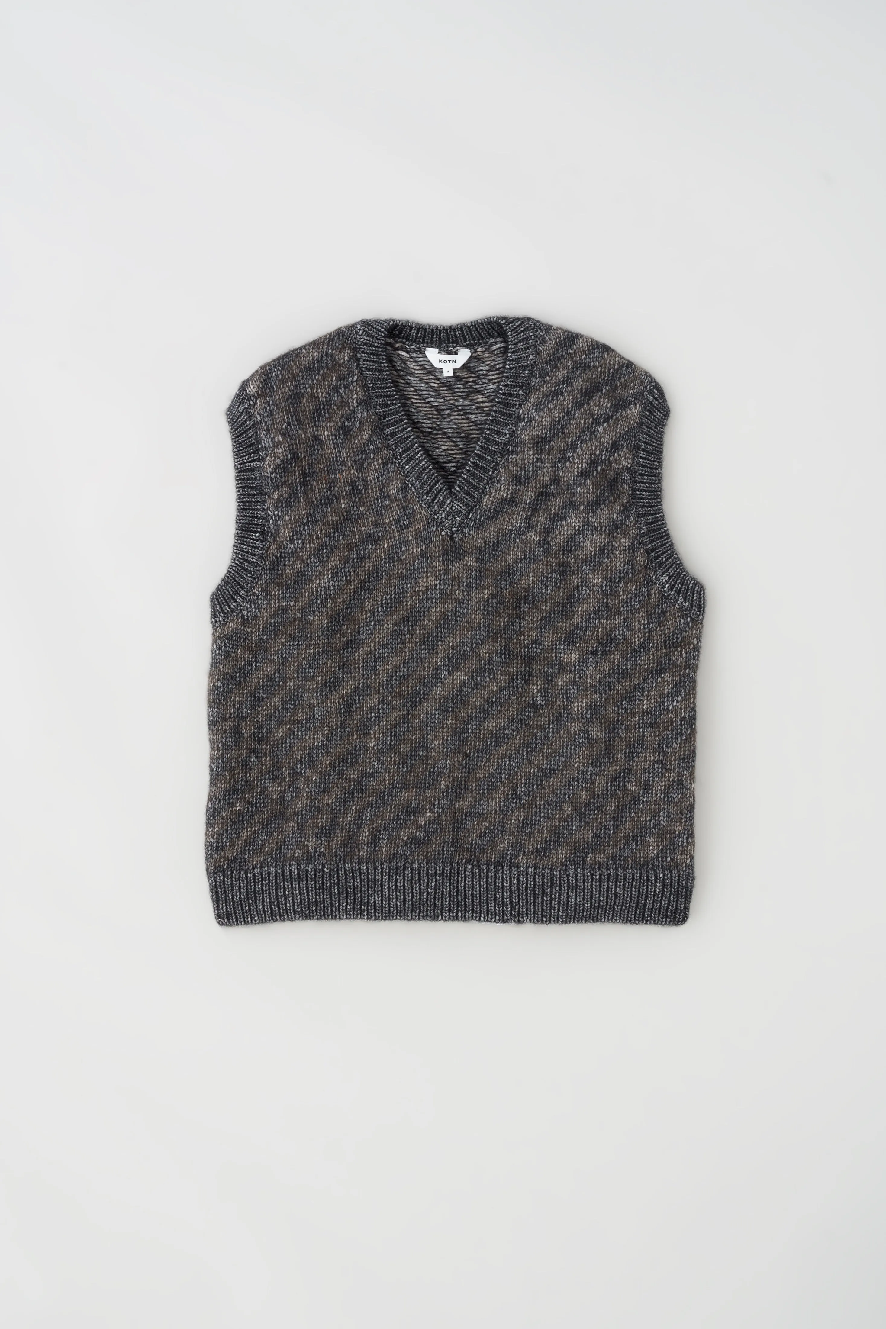 Men’s Highlands Fuzzy Vest in Phantom Grid