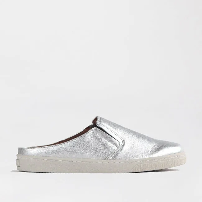 Slip-on sneakers with Removable Footbed in Silver - 12584